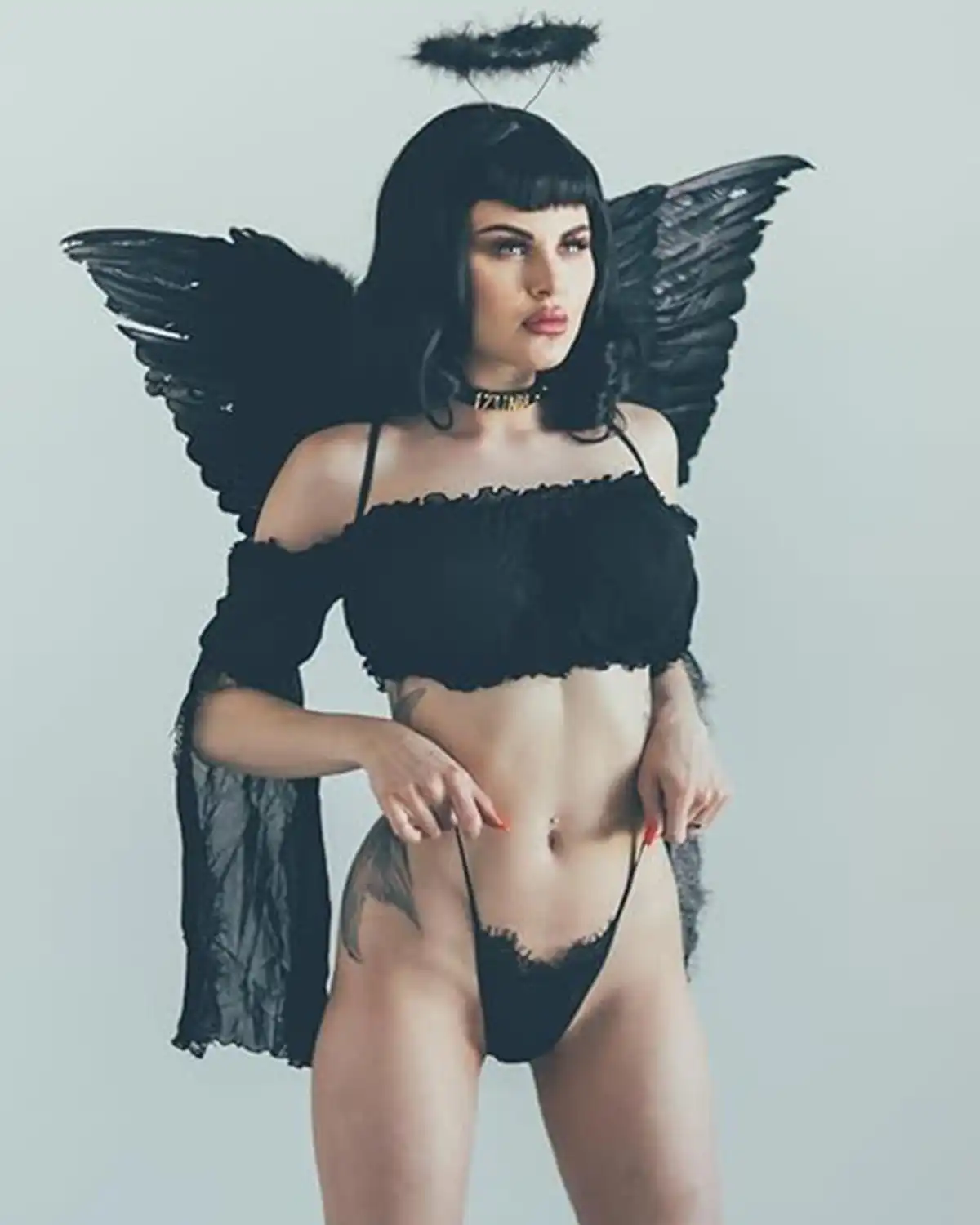 Leg Avenue Feathered Angel Wings and Halo Costume