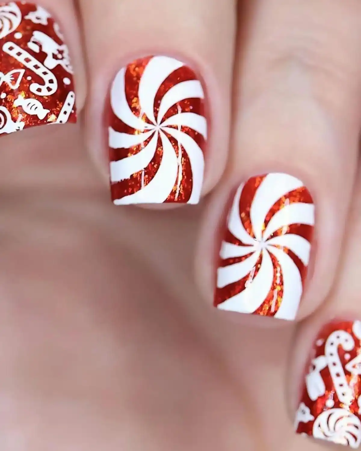 Tyuimhx Red Glitter Christmas Press on Nails