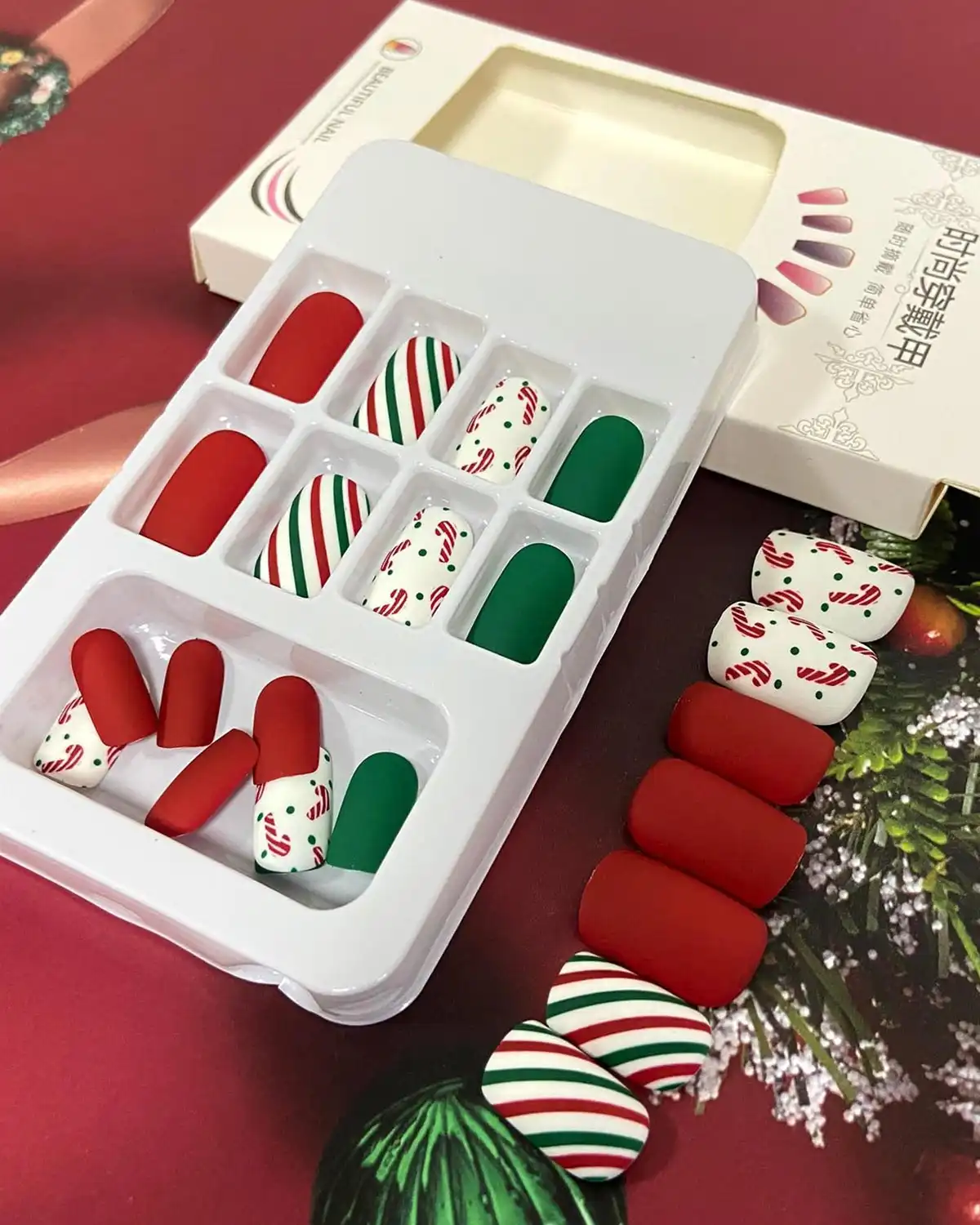 Vopintpy Christmas Press on Nails