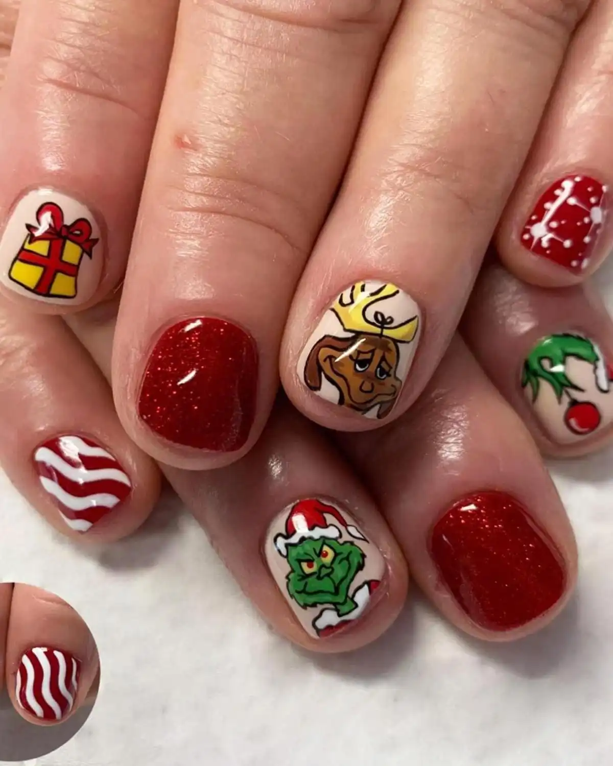 Zdiwoo Christmas Press on Nails