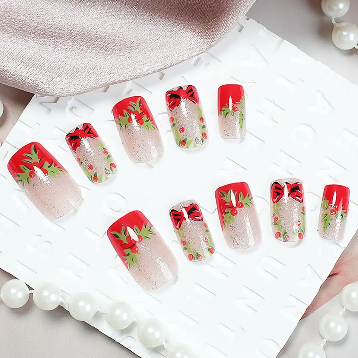 24Pcs Christmas Press on Nails Short Square Fake Nails Christmas Holly Leaves with GlitterNails